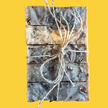 Carica l'immagine nel visualizzatore di Gallery, The Garden | Rose Soap