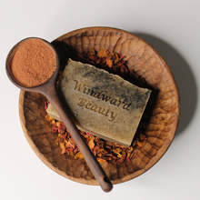 Carica l'immagine nel visualizzatore di Gallery, The Garden | Rose Soap