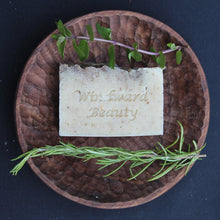 Загрузить изображение в средство просмотра галереи, The Repeller | Lemongrass + Rosemary Soap

